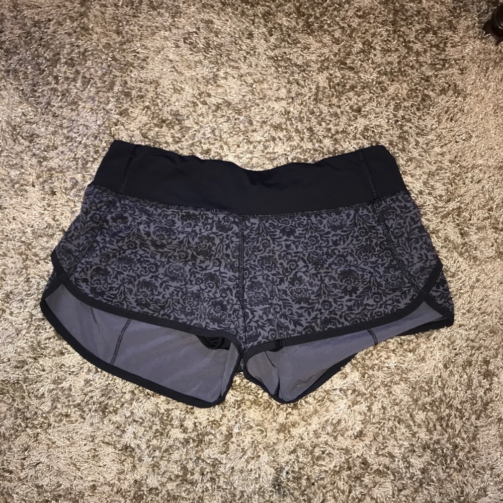 Lululemon shorts never worn